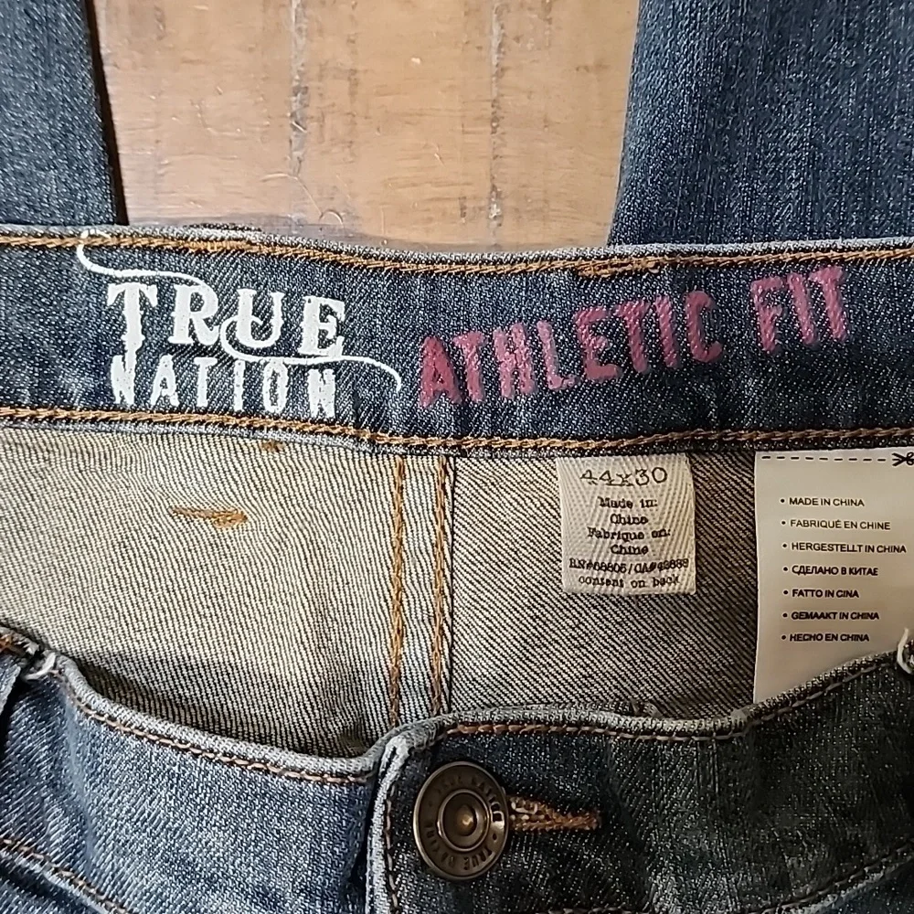 Men’s True Religion Athletic fit